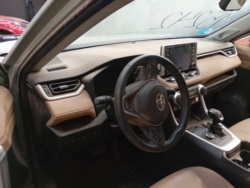 toyota rav 4 v (_a5_, _h5_) del año 2020
