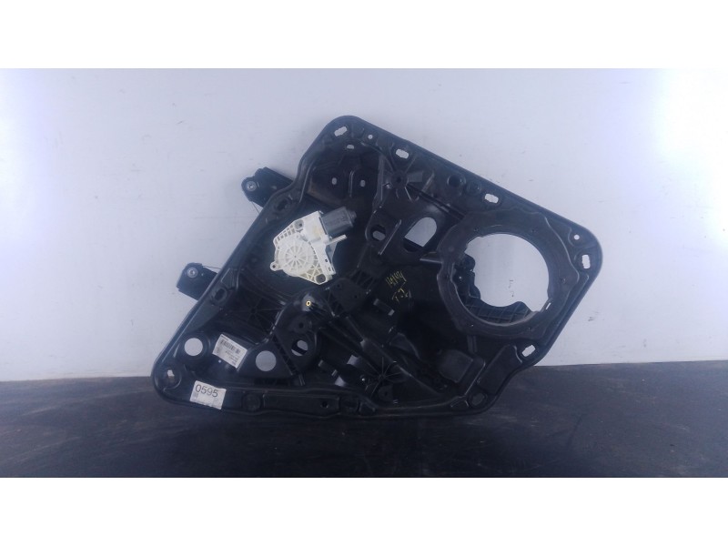 Recambio de elevalunas trasero izquierdo para volkswagen touareg (7p5, 7p6) 3.0 v6 tdi referencia OEM IAM   