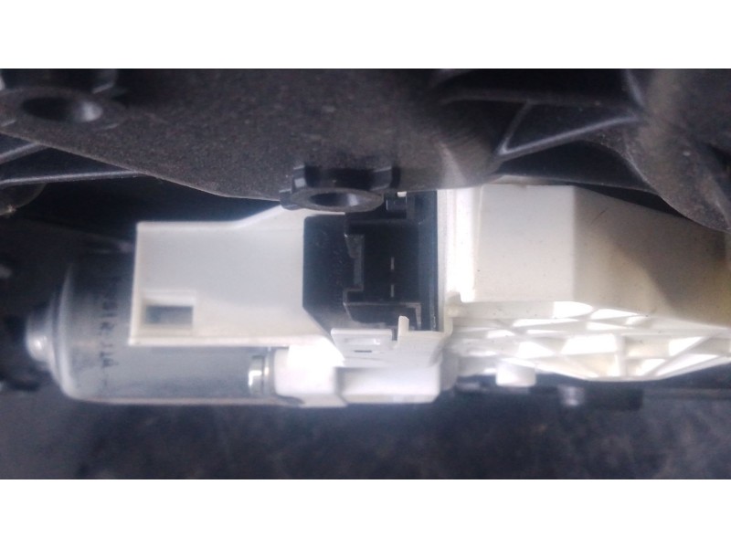 Recambio de elevalunas trasero izquierdo para volkswagen touareg (7p5, 7p6) 3.0 v6 tdi referencia OEM IAM   