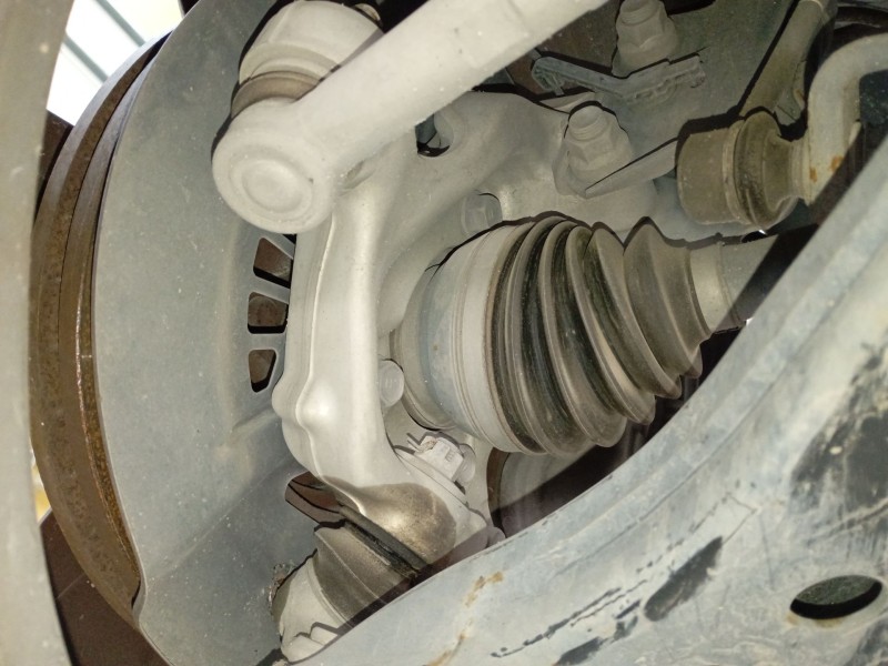 Recambio de mangueta delantera izquierda para toyota rav 4 v (_a5_, _h5_) 2.5 hybrid awd (axah54) referencia OEM IAM   