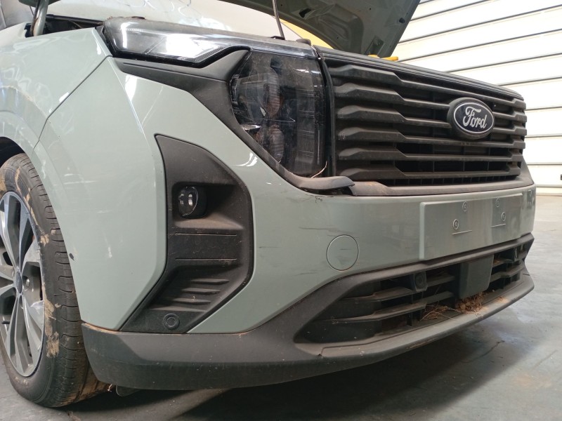Recambio de paragolpes delantero para ford tourneo combi v769 referencia OEM IAM   
