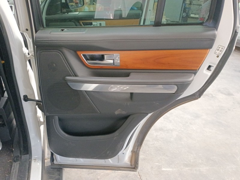 Recambio de guarnecido puerta trasera derecha para land rover range rover sport i (l320) 3.0 d 4x4 referencia OEM IAM   