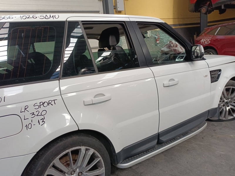Recambio de puerta trasera derecha para land rover range rover sport i (l320) 3.0 d 4x4 referencia OEM IAM   