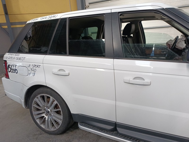 Recambio de puerta trasera derecha para land rover range rover sport i (l320) 3.0 d 4x4 referencia OEM IAM   
