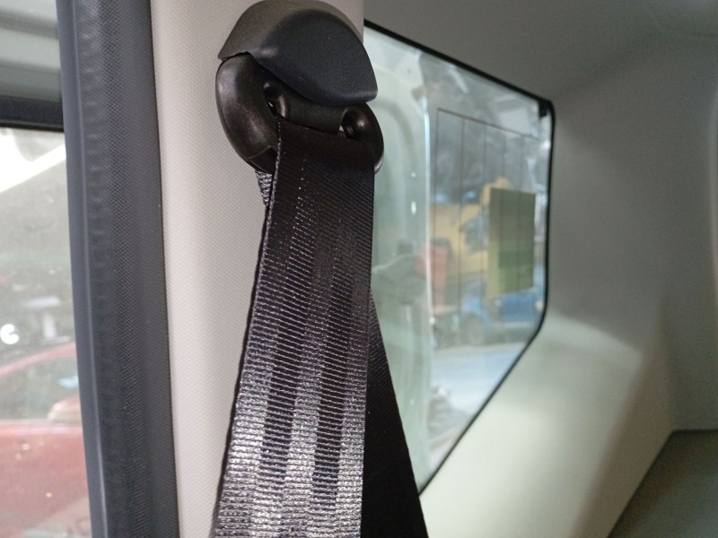 Recambio de cinturon seguridad trasero derecho para ford tourneo combi v769 referencia OEM IAM   