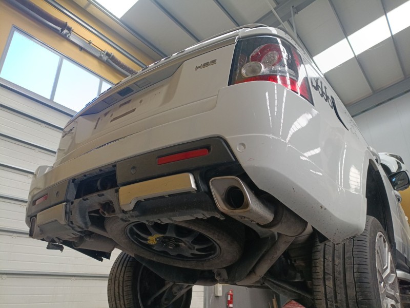 Recambio de paragolpes trasero para land rover range rover sport i (l320) 3.0 d 4x4 referencia OEM IAM   