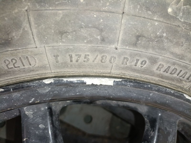Recambio de neumatico repuesto para land rover range rover sport i (l320) 3.0 d 4x4 referencia OEM IAM T175/80/19  