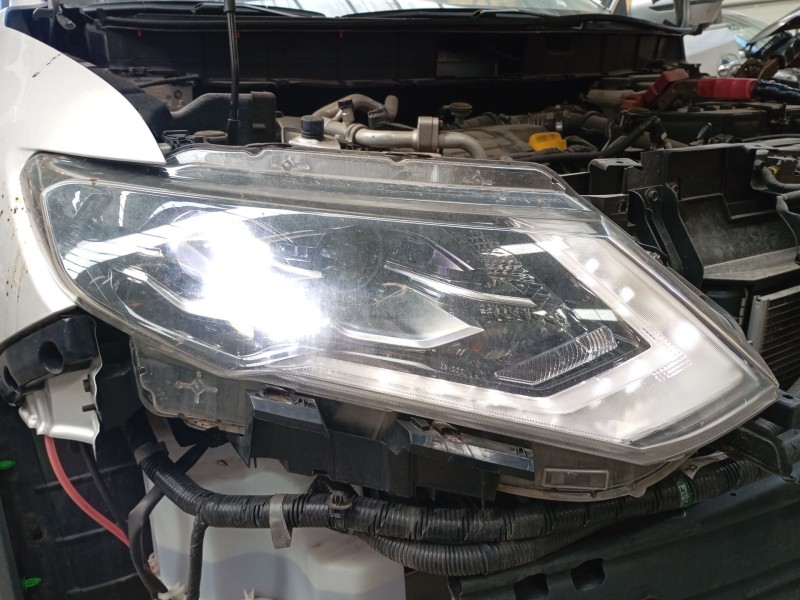 Recambio de faro derecho xenon para nissan x-trail iii (t32_, t32r, t32rr) 1.6 dci (t32) referencia OEM IAM   