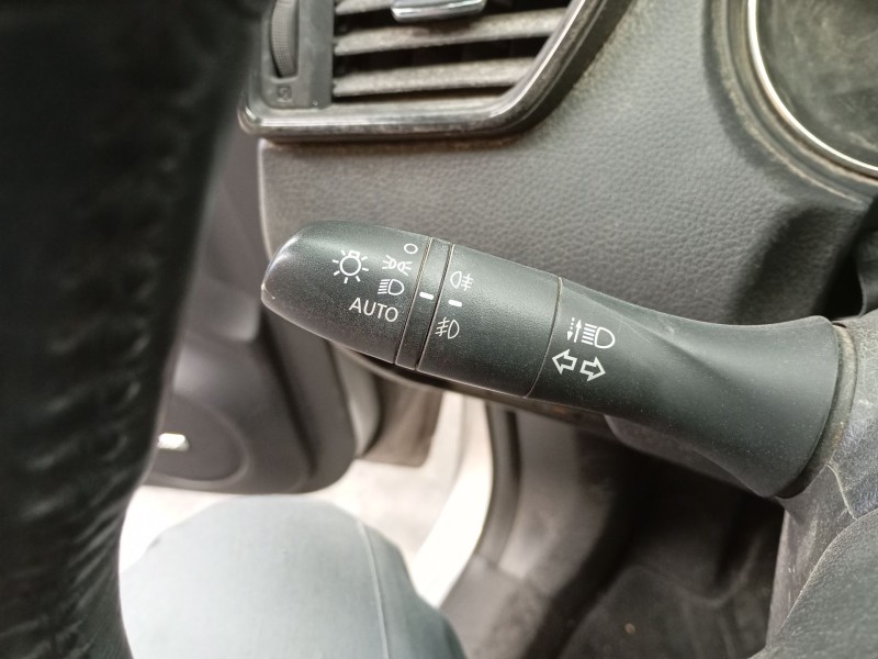 Recambio de mando intermitentes para nissan x-trail iii (t32_, t32r, t32rr) 1.6 dci (t32) referencia OEM IAM   