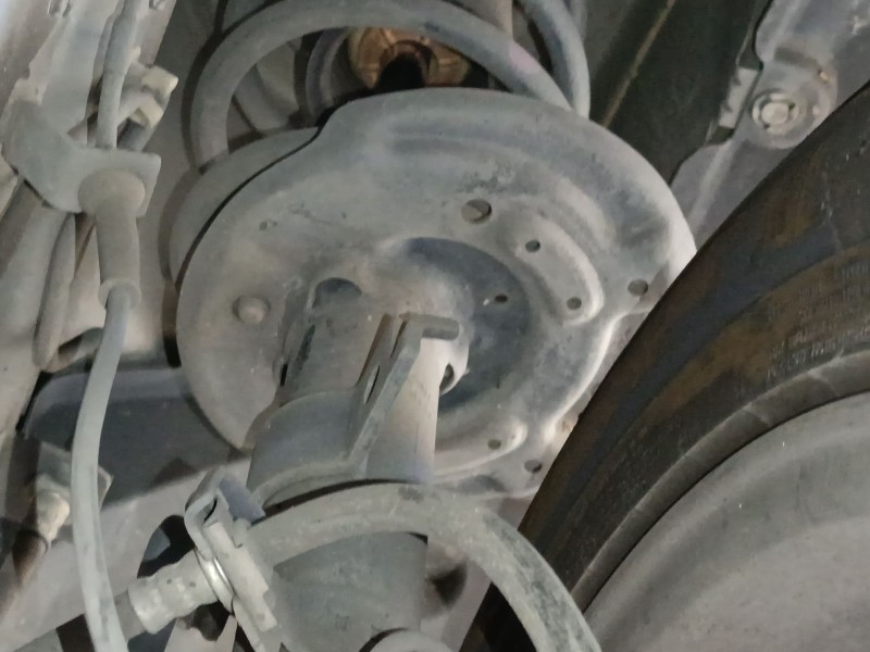 Recambio de amortiguador delantero izquierdo para nissan qashqai ii (j11, j11_) 1.6 dci referencia OEM IAM   
