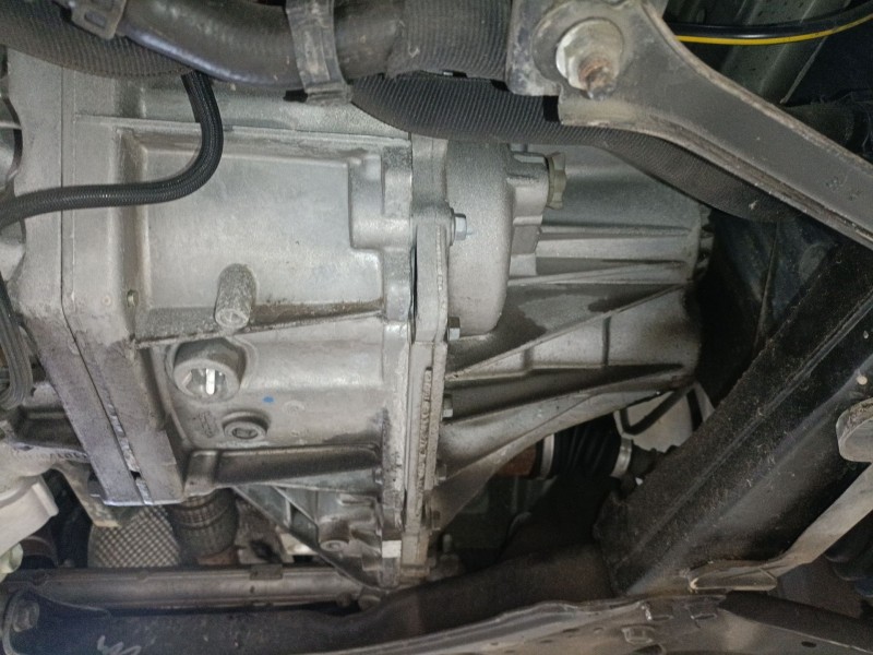 Recambio de caja cambios para nissan qashqai ii (j11, j11_) 1.6 dci referencia OEM IAM   