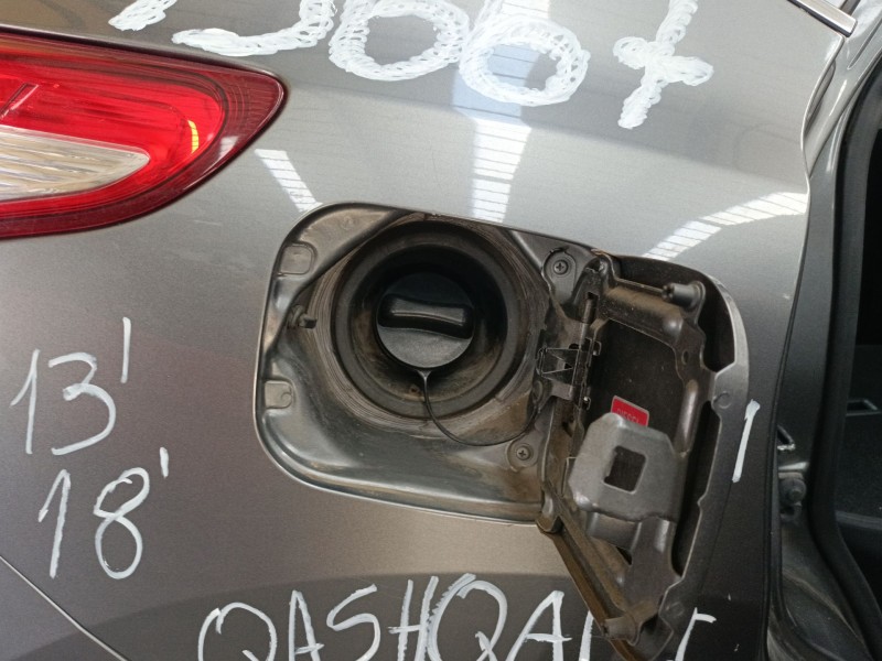 Recambio de tapa exterior combustible para nissan qashqai ii (j11, j11_) 1.6 dci referencia OEM IAM   