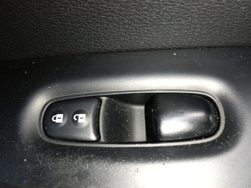 Recambio de mando elevalunas delantero derecho para nissan qashqai ii (j11, j11_) 1.6 dci referencia OEM IAM   