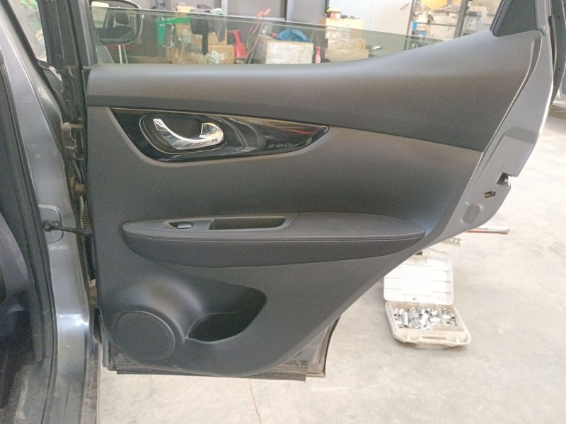 Recambio de guarnecido puerta trasera derecha para nissan qashqai ii (j11, j11_) 1.6 dci referencia OEM IAM   