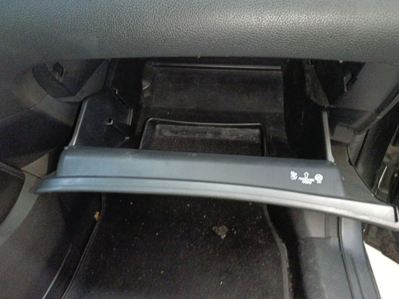 Recambio de guantera para nissan qashqai ii (j11, j11_) 1.6 dci referencia OEM IAM   