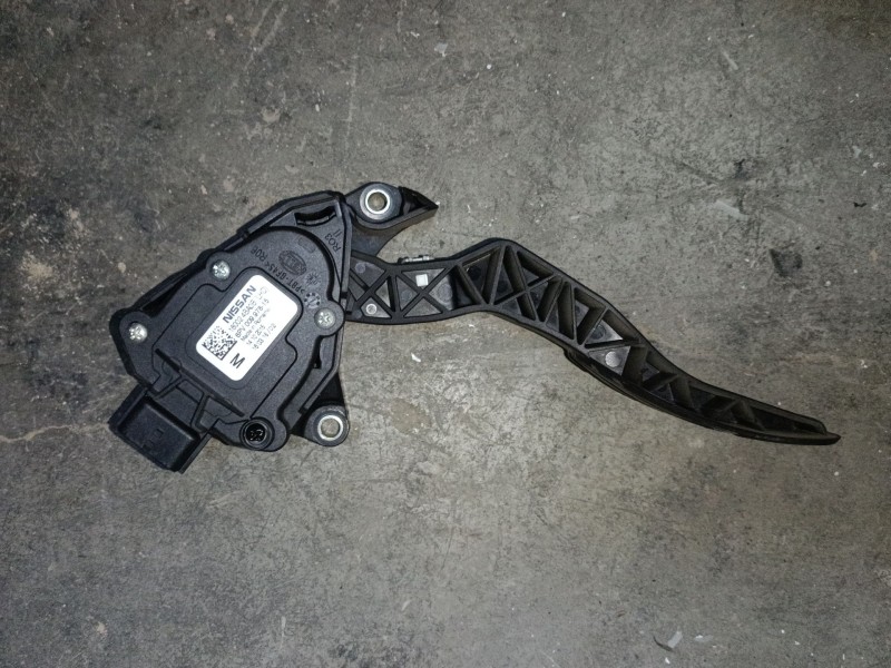 Recambio de pedal acelerador para nissan qashqai ii (j11, j11_) 1.6 dci referencia OEM IAM 180024BA0B 6PV00997815 