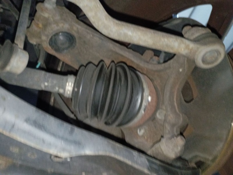 Recambio de mangueta delantera derecha para nissan x-trail iii (t32_, t32r, t32rr) 1.6 dci (t32) referencia OEM IAM   