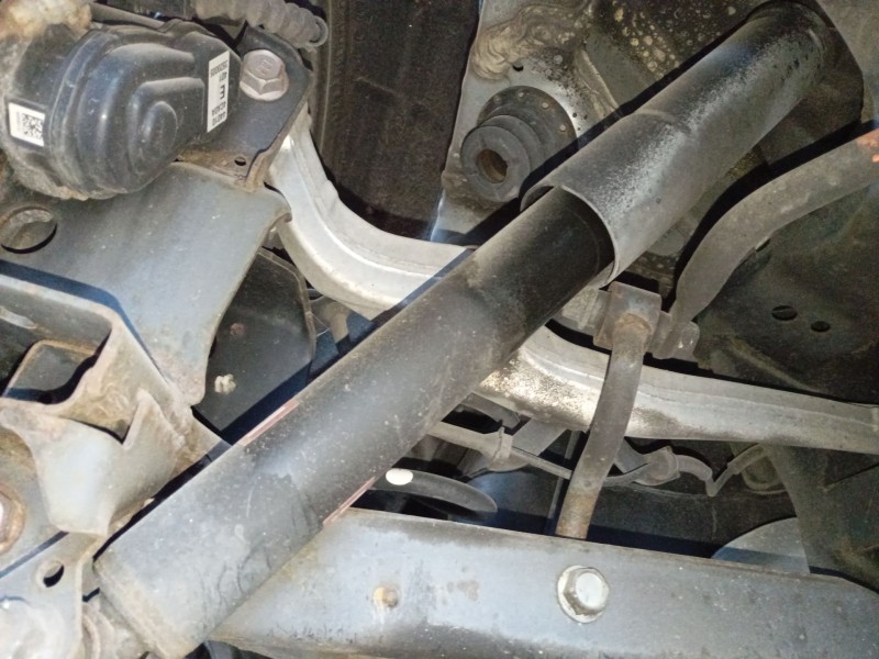 Recambio de amortiguador trasero izquierdo para nissan x-trail iii (t32_, t32r, t32rr) 1.6 dci (t32) referencia OEM IAM   