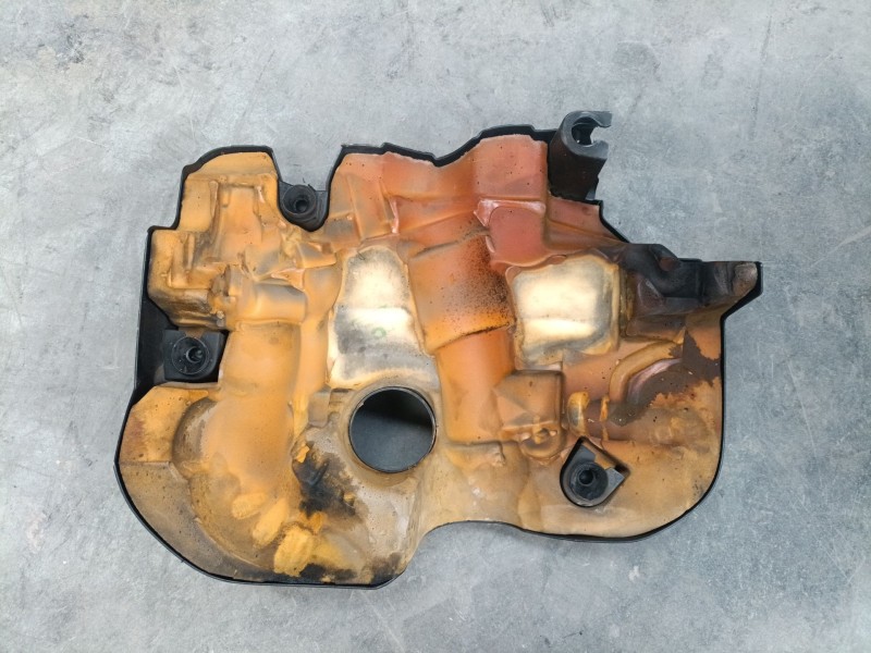 Recambio de tapa motor para nissan qashqai ii (j11, j11_) 1.5 dci referencia OEM IAM   