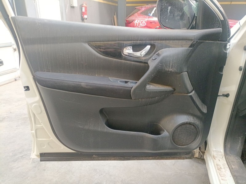 Recambio de guarnecido puerta delantera izquierda para nissan qashqai ii (j11, j11_) 1.5 dci referencia OEM IAM   