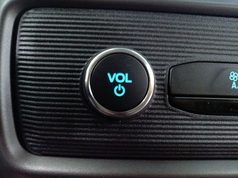 Recambio de sistema audio / radio cd para ford transit courier referencia OEM IAM   