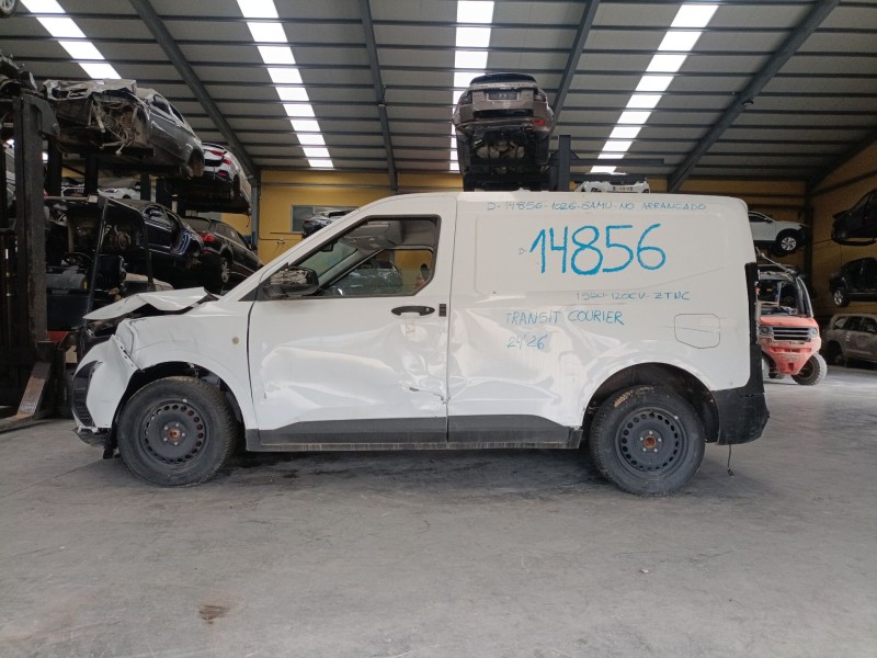 ford transit courier del año 2024