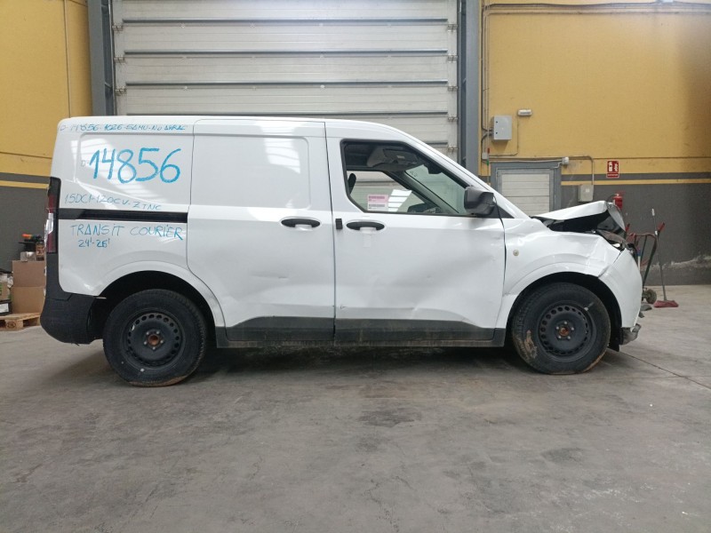 ford transit courier del año 2024