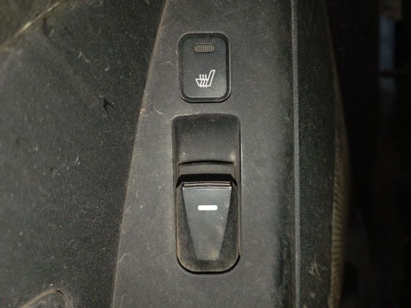 Recambio de mando elevalunas trasero izquierdo para hyundai ix35 (lm, el, elh) 1.6 referencia OEM IAM   