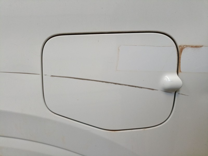 Recambio de tapa exterior combustible para ford transit courier referencia OEM IAM   
