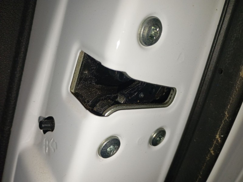 Recambio de cerradura puerta trasera derecha para hyundai ix35 (lm, el, elh) 1.6 referencia OEM IAM   