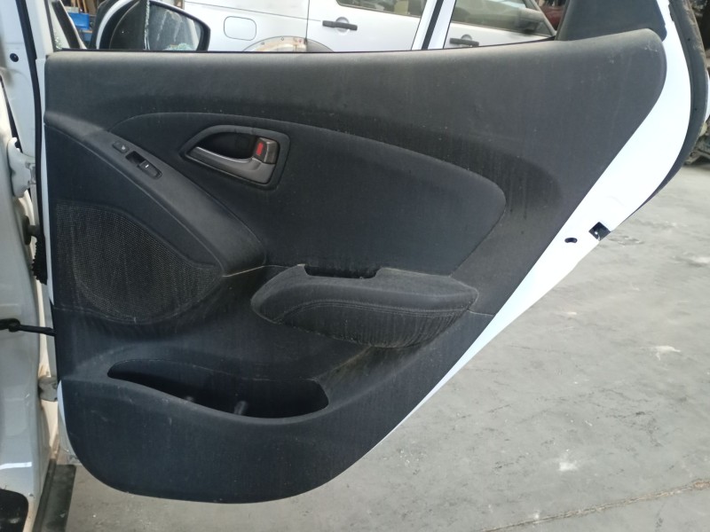 Recambio de guarnecido puerta trasera derecha para hyundai ix35 (lm, el, elh) 1.6 referencia OEM IAM   