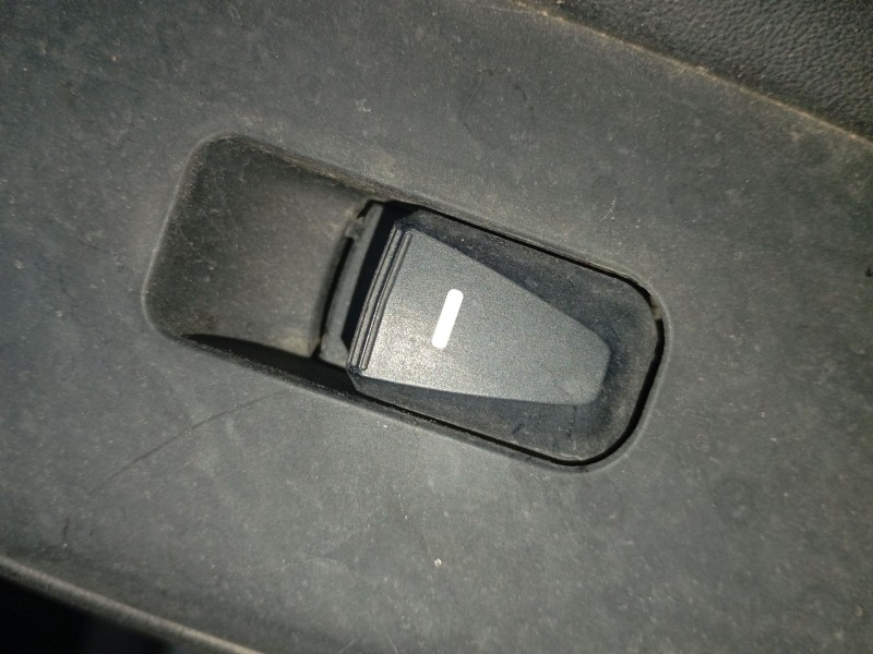 Recambio de mando elevalunas delantero derecho para hyundai ix35 (lm, el, elh) 1.6 referencia OEM IAM   