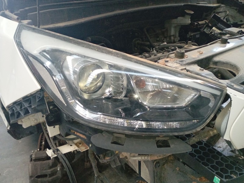 Recambio de faro derecho para hyundai ix35 (lm, el, elh) 1.6 referencia OEM IAM   