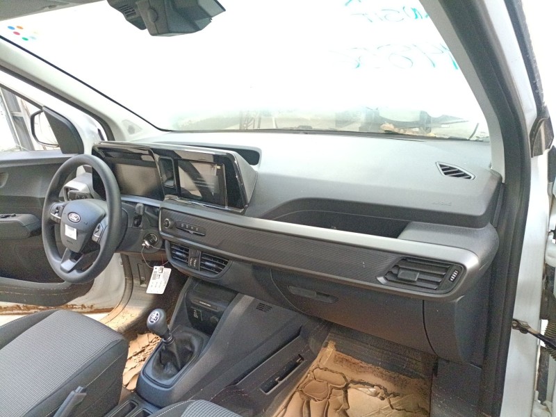 Recambio de salpicadero para ford transit courier referencia OEM IAM   