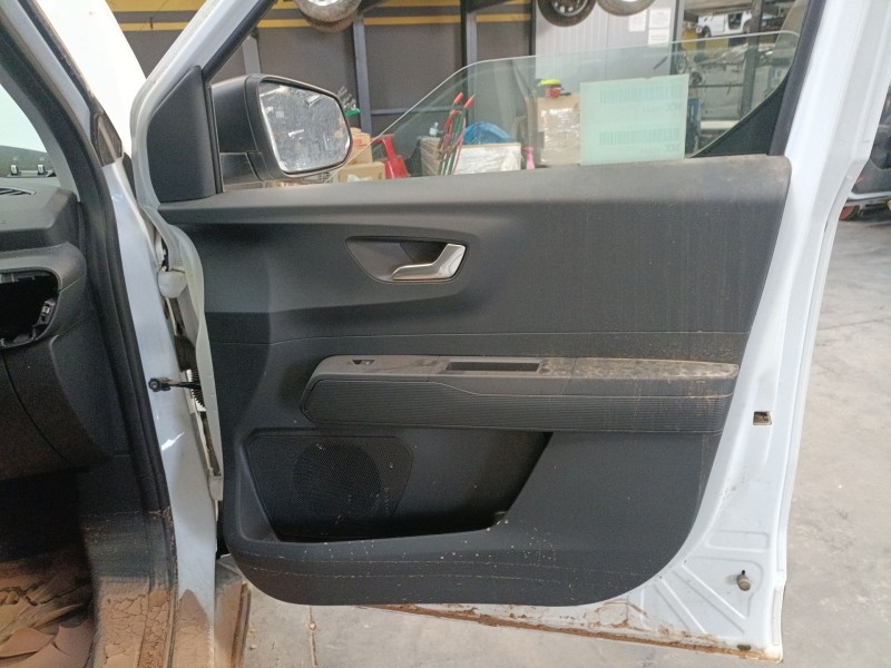 Recambio de guarnecido puerta delantera derecha para ford transit courier referencia OEM IAM   