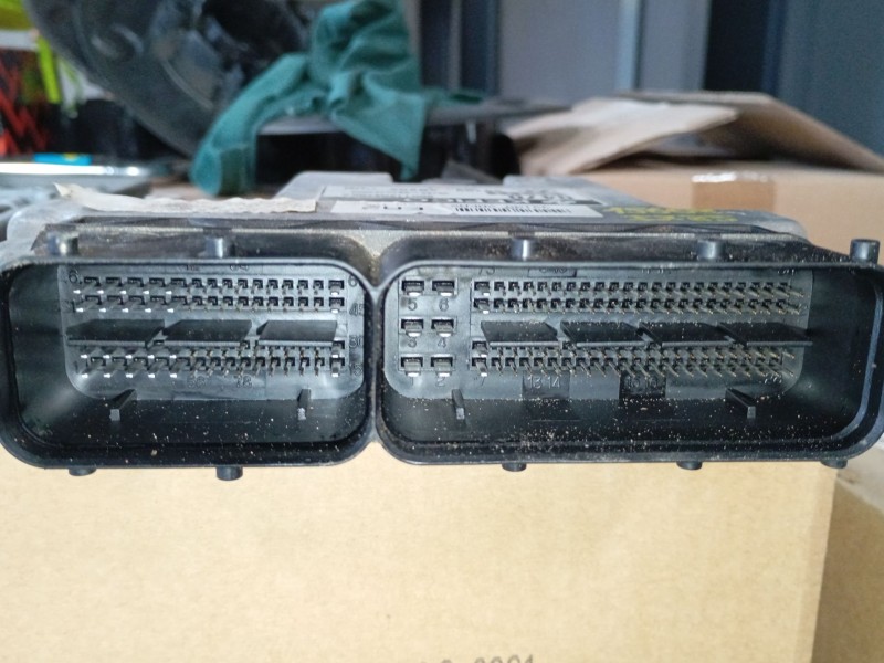 Recambio de centralita motor uce para hyundai ix35 (lm, el, elh) 1.6 referencia OEM IAM 391992B202 391992BEA2 