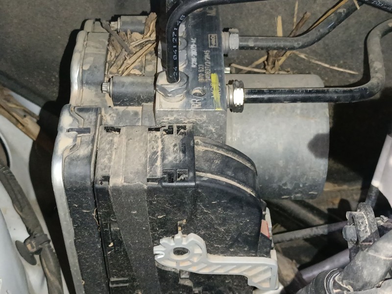 Recambio de abs para ford transit courier referencia OEM IAM   