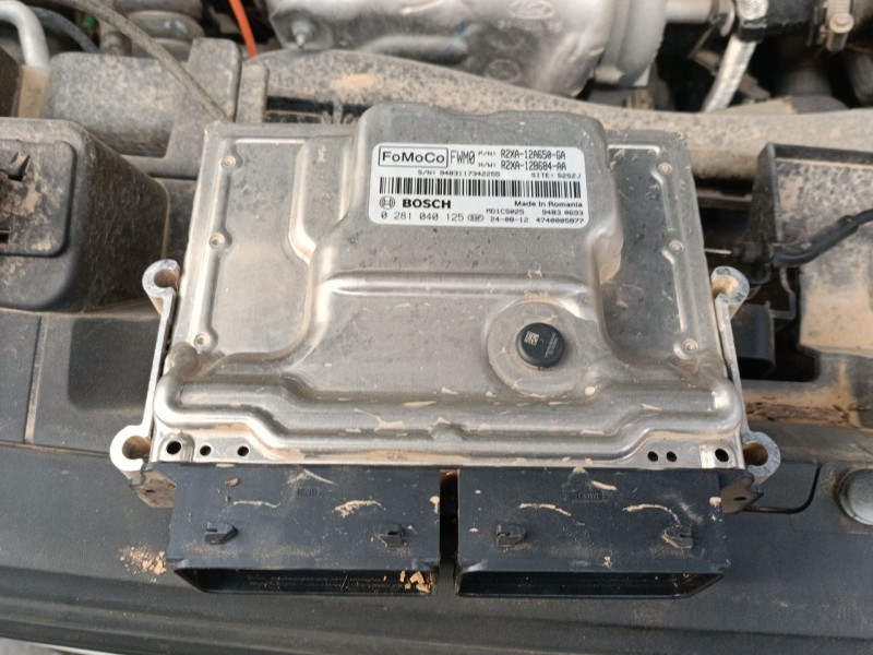 Recambio de centralita motor uce para ford transit courier referencia OEM IAM R2XA12A650GA 0281040125 