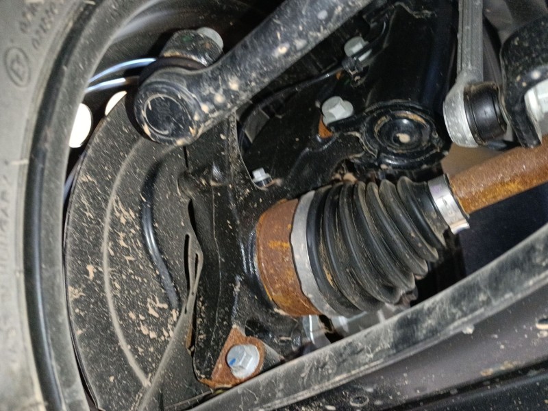 Recambio de mangueta delantera izquierda para ford transit courier referencia OEM IAM   