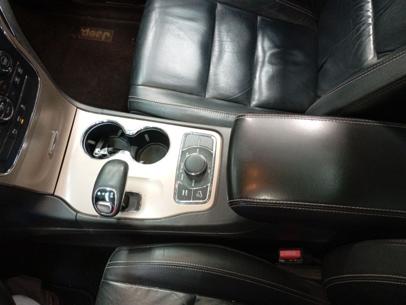 Recambio de consola central para jeep grand cherokee iv (wk, wk2) 3.0 crd v6 4x4 referencia OEM IAM   