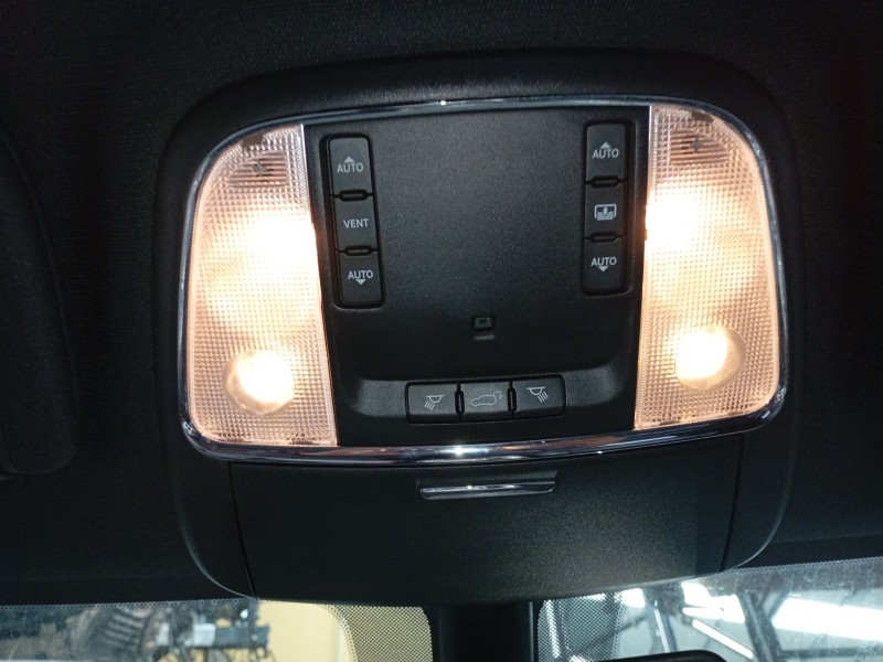 Recambio de luz interior para jeep grand cherokee iv (wk, wk2) 3.0 crd v6 4x4 referencia OEM IAM   