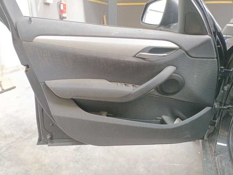 Recambio de guarnecido puerta delantera izquierda para bmw x1 (e84) xdrive 18 d referencia OEM IAM   