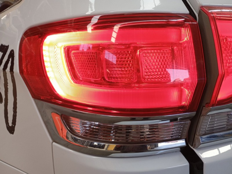 Recambio de piloto trasero izquierdo para jeep grand cherokee iv (wk, wk2) 3.0 crd v6 4x4 referencia OEM IAM   