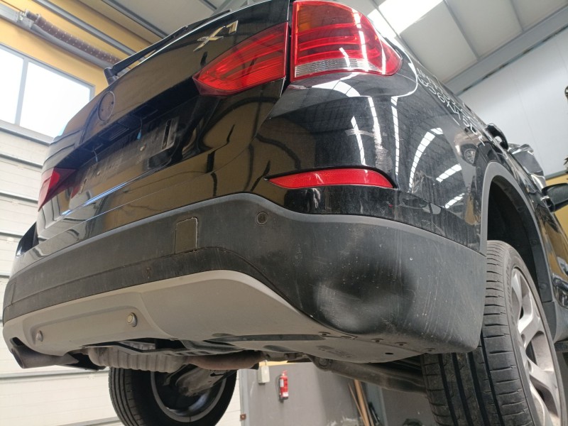 Recambio de paragolpes trasero para bmw x1 (e84) xdrive 18 d referencia OEM IAM   