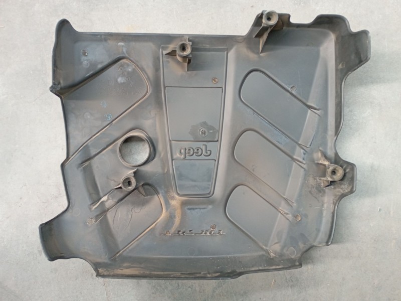 Recambio de tapa motor para jeep grand cherokee iv (wk, wk2) 3.0 crd v6 4x4 referencia OEM IAM   