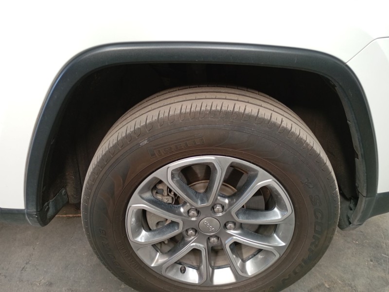 Recambio de aletin delantero derecho para jeep grand cherokee iv (wk, wk2) 3.0 crd v6 4x4 referencia OEM IAM   