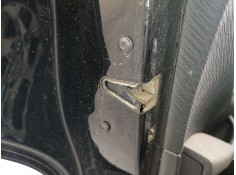 CERRADURA PUERTA TRASERA IZQUIERDA 