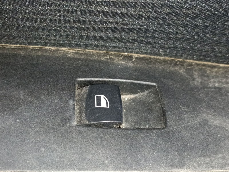 Recambio de mando elevalunas trasero izquierdo para bmw x1 (e84) xdrive 18 d referencia OEM IAM   