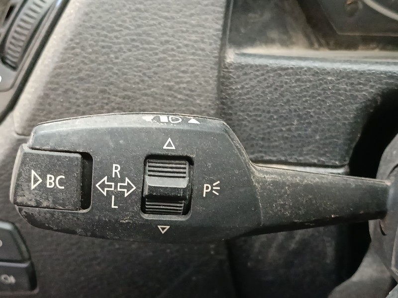 Recambio de mando intermitentes para bmw x1 (e84) xdrive 18 d referencia OEM IAM   