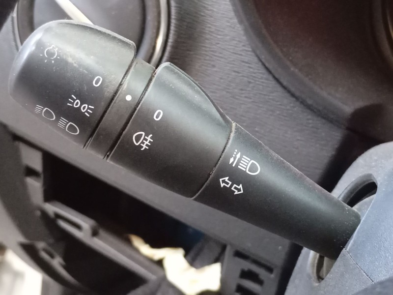 Recambio de mando intermitentes para dacia dokker monospace (ke_) 1.5 blue dci 95 (kejl) referencia OEM IAM   